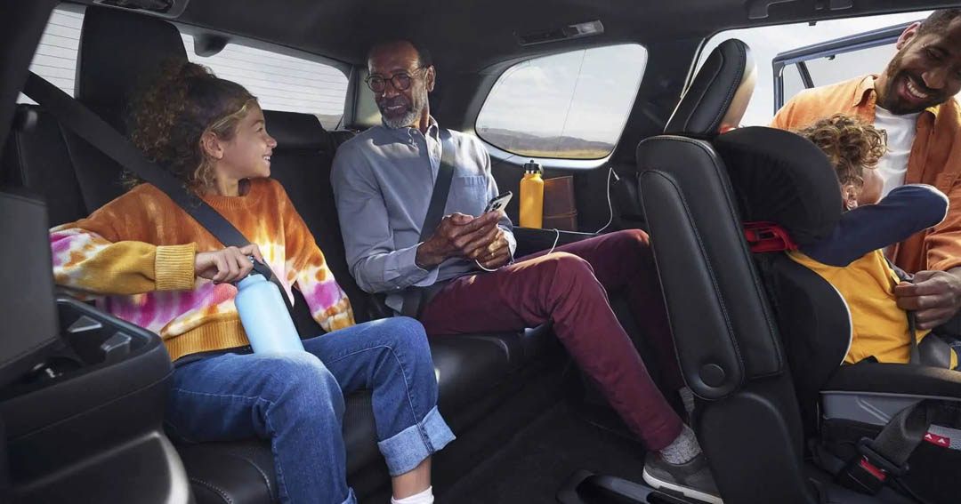 丰田红杉与汉兰达对比哪个好,汉兰达普拉多酷路泽红杉