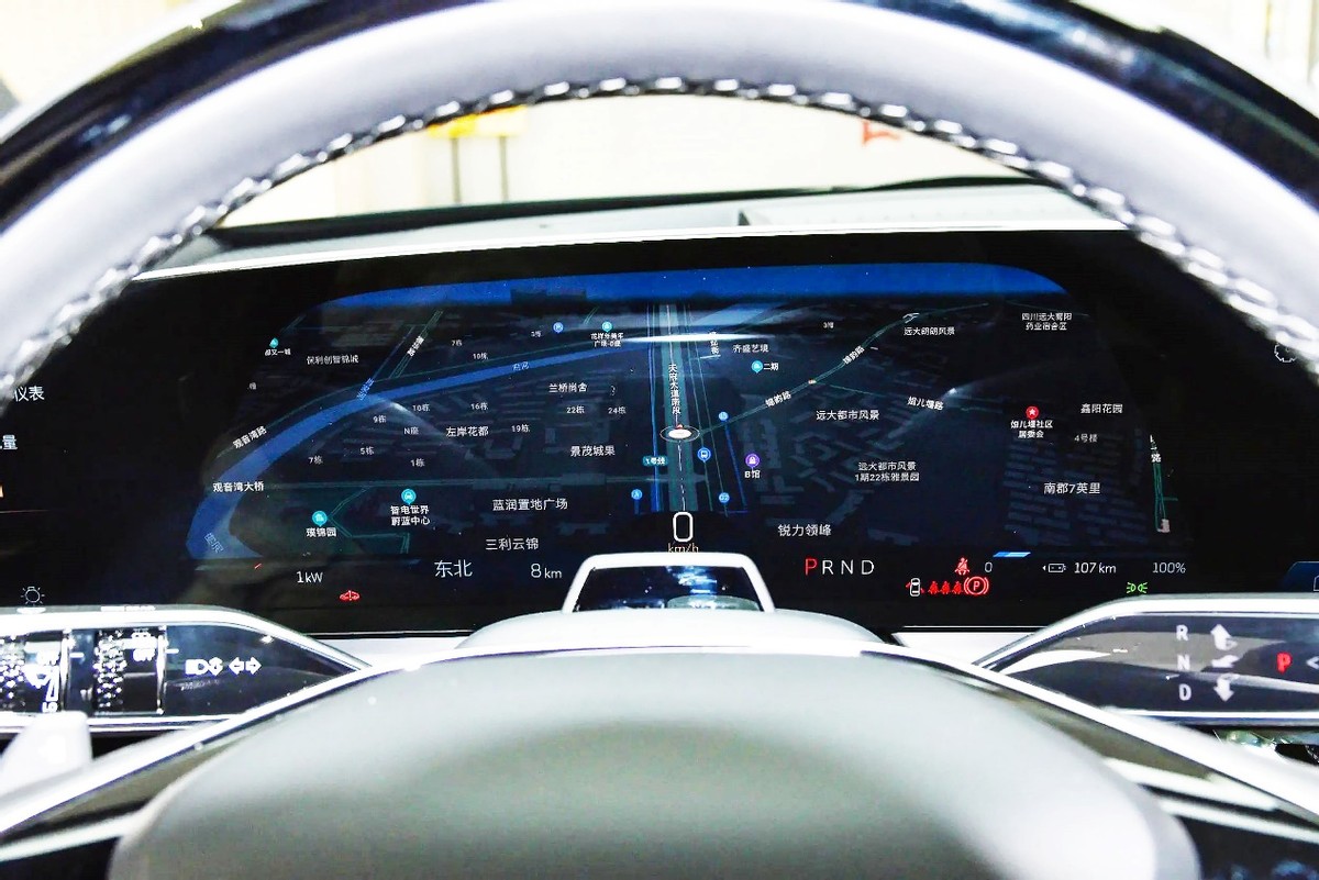 lyriq閿愭瓕鏅鸿兘椹鹃┒鍔熻兘,lyriq閿愭瓕鏅鸿兘椹鹃┒