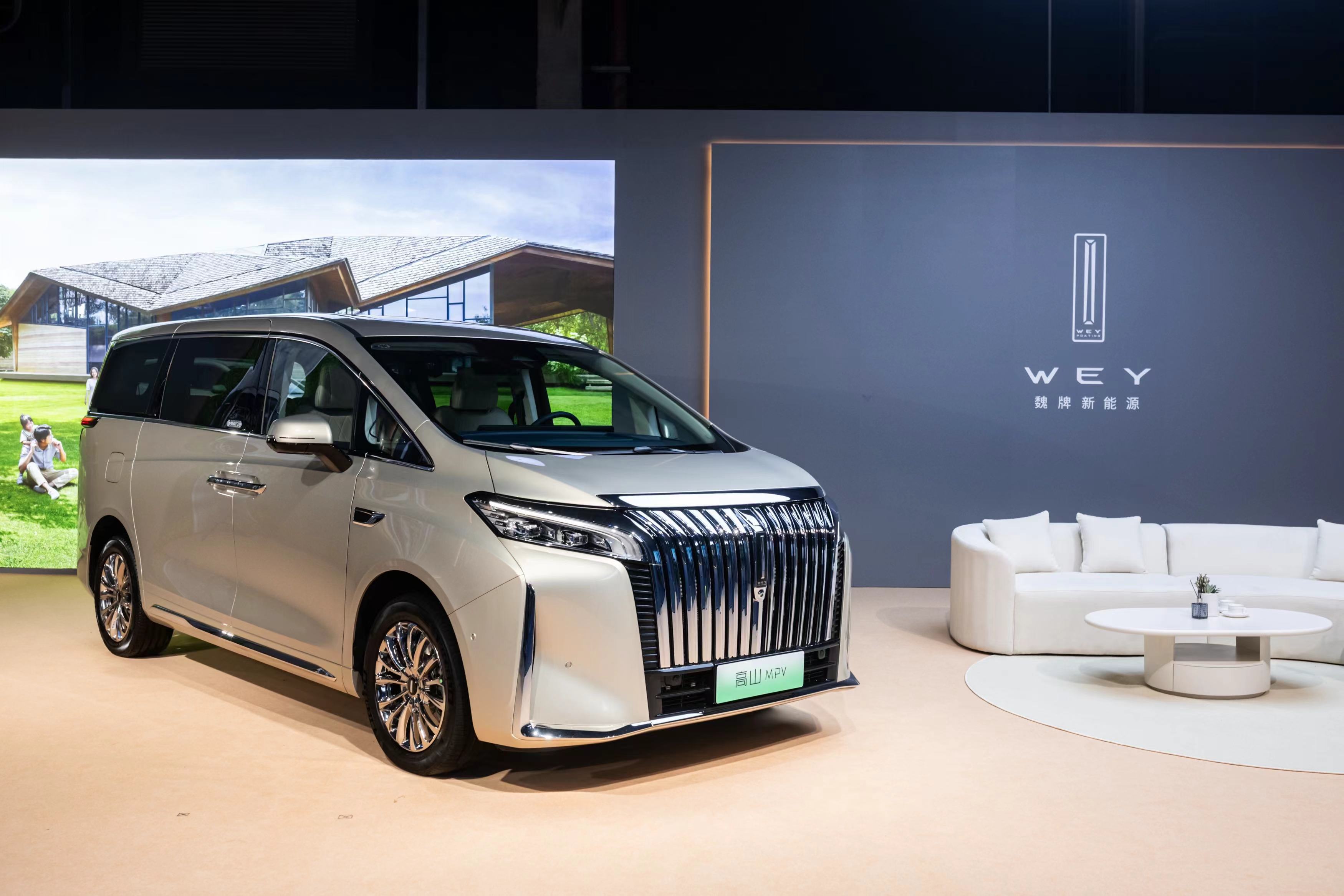 魏牌高山mpv最新落地价,魏牌高山MPV售价33.58万元起