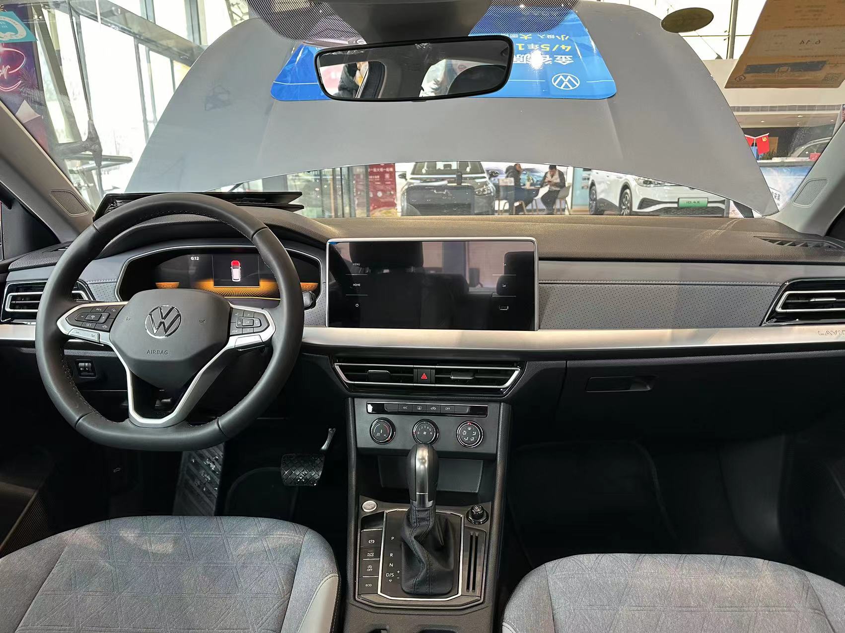 日产轩逸与大众朗逸比价,合资车轩逸同级别