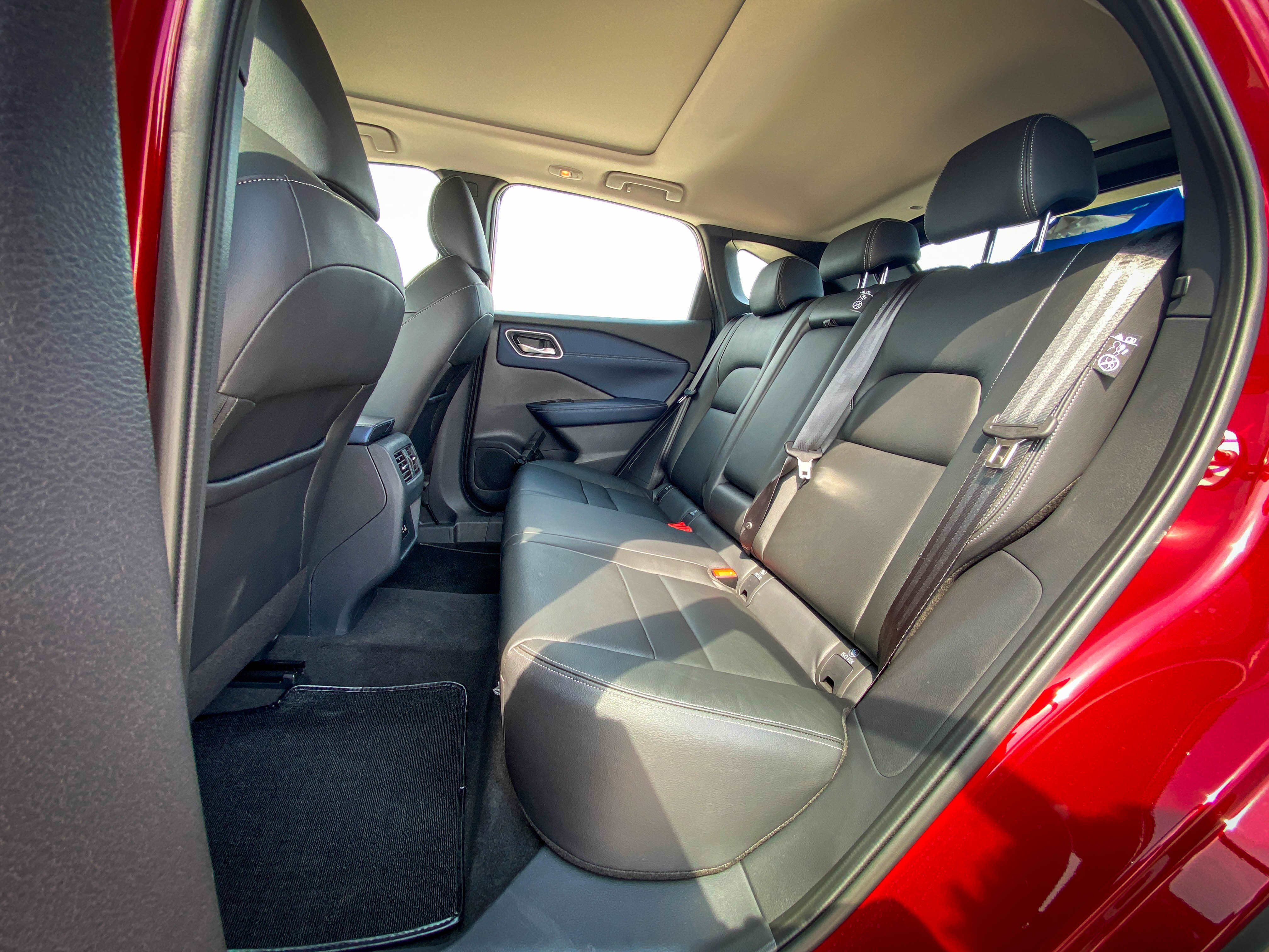 38号车评中心试驾日产逍客,日产逍客2022款汽车试驾