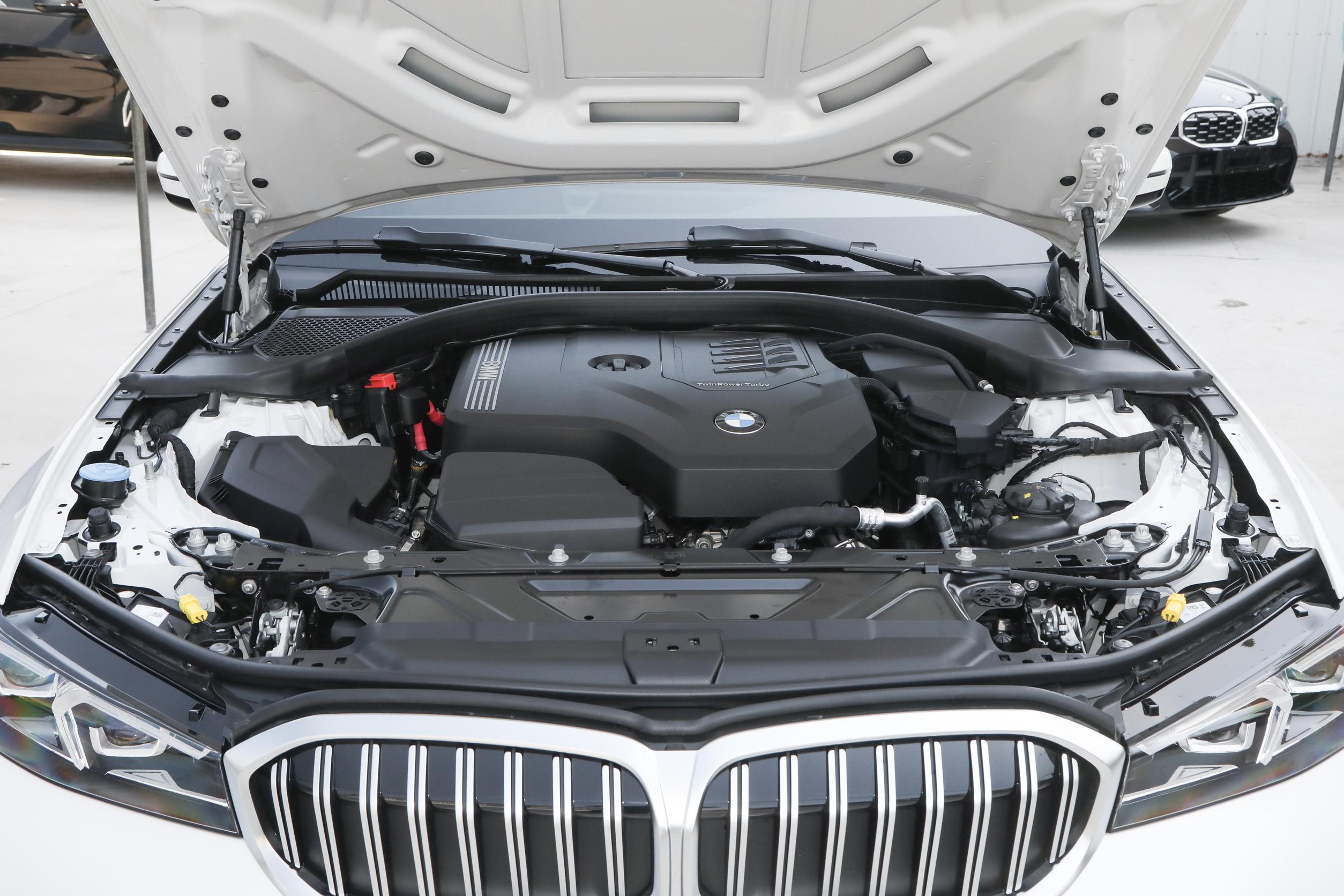 2022款宝马3系选哪款车性价比最高,5万块钱的宝马3系值得入手吗