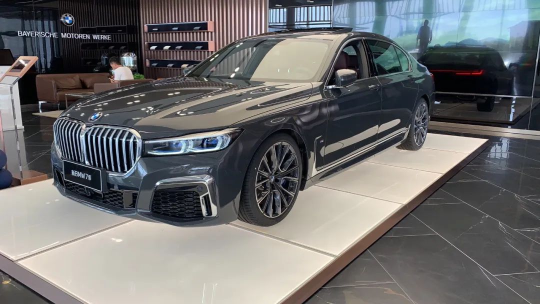 布鲁克林灰宝马,宝马布鲁克林灰喷漆