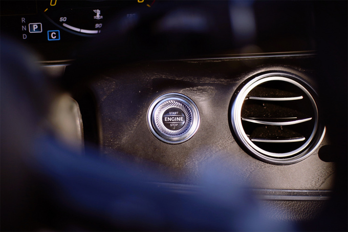 奔驰e标轴买260还是300,奔驰a级180评价