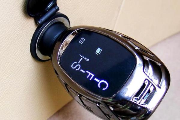 车主需要给爱车配什么工具,车上不要装乱七八糟的行车记录仪