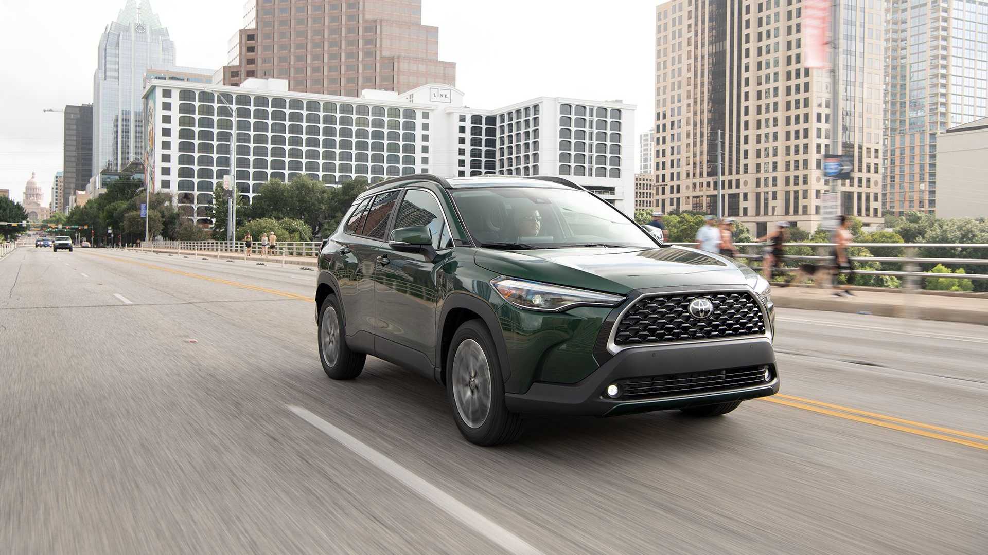 丰田卡罗拉cross落地价多少钱,卡罗拉crossgrsport运动版上市