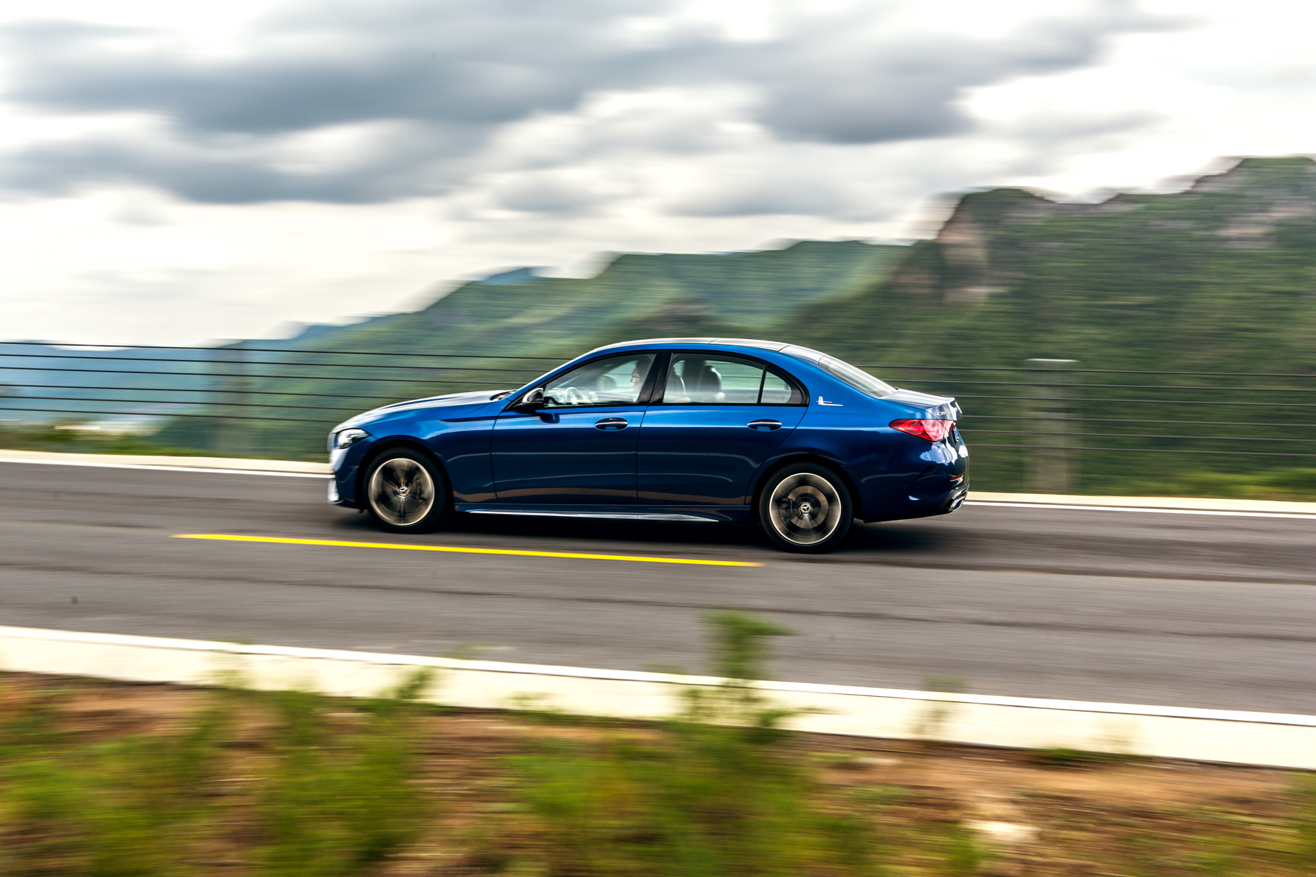 最新款奔驰c级最值得买的配置,三十多万的新款奔驰c级值得买吗