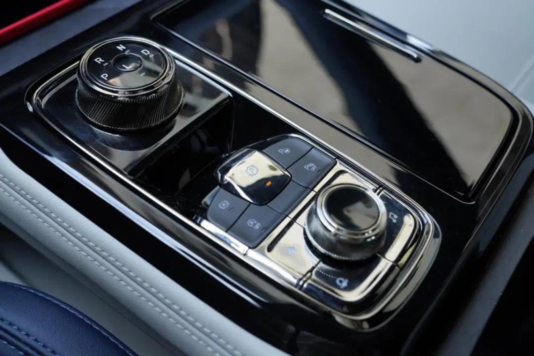 解读低配车2022款江铃福特领睿,试驾江铃福特领睿