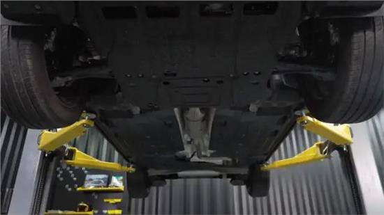 标致4008拆天窗遮阳帘,大飙车标致4008拆车视频