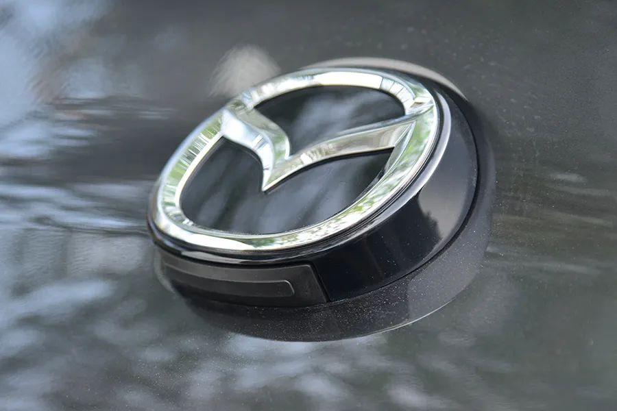 马自达3时尚版,马自达3昂克赛拉和宝马1系