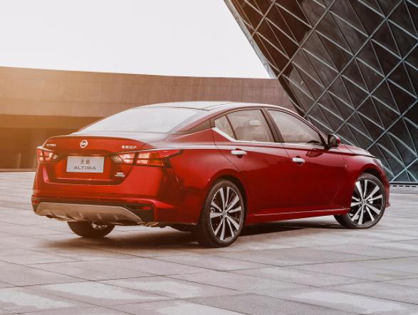 日产天籁2021款2.0lxl舒适版试驾,日产天籁2021款2.0lxl时尚版试驾