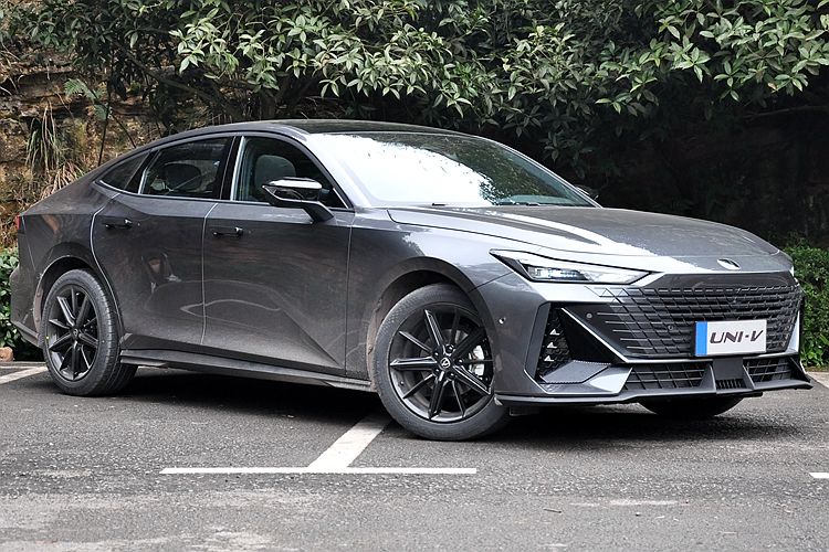 23款领速版长安uni-v测评,新一代长安uni-v正式到店