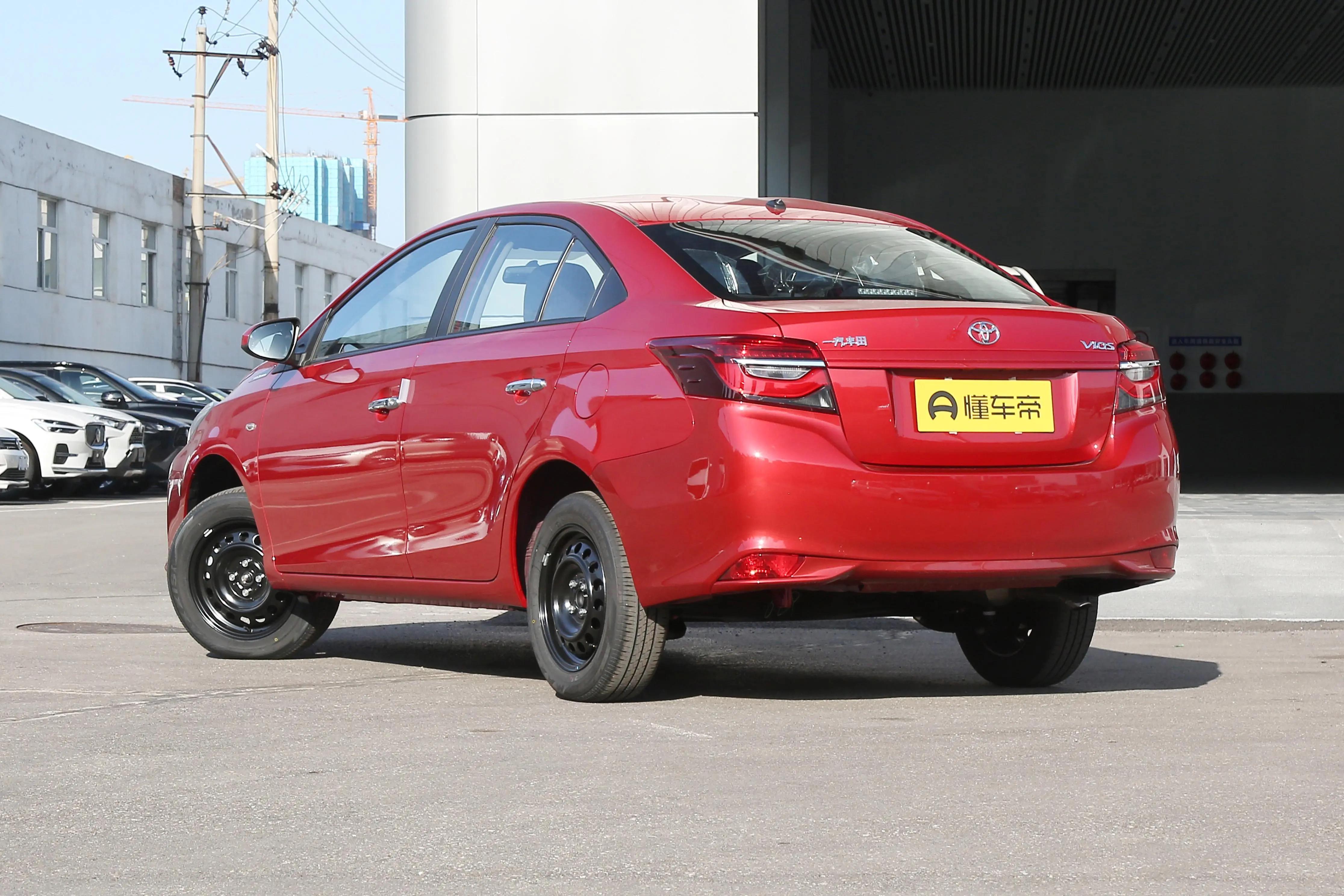 丰田低价代步车多少钱呀,丰田低油耗小型车