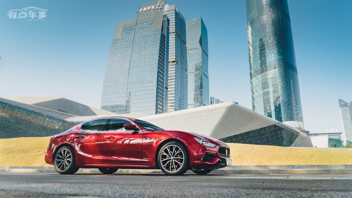 v6大排量自吸发动机,v6大排量跑车