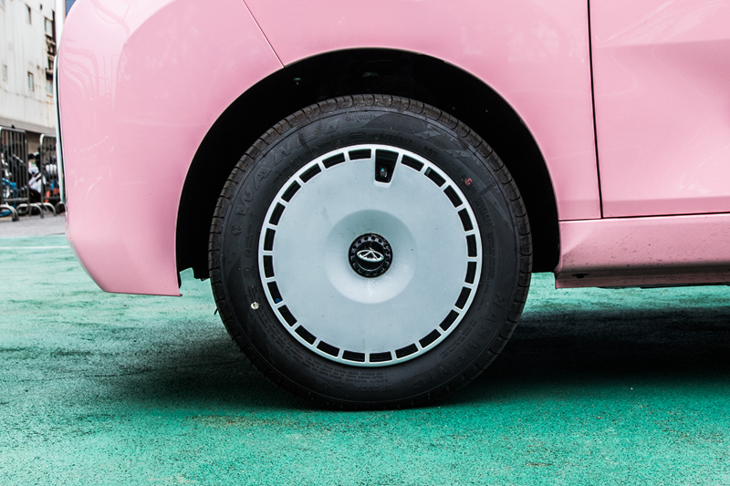 5万左右纯电代步小车，QQ冰淇淋·桃欢喜带来哪些惊喜呢？