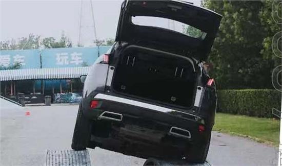 标致40082022款试驾视频,最极致的美感体验全新标致4008