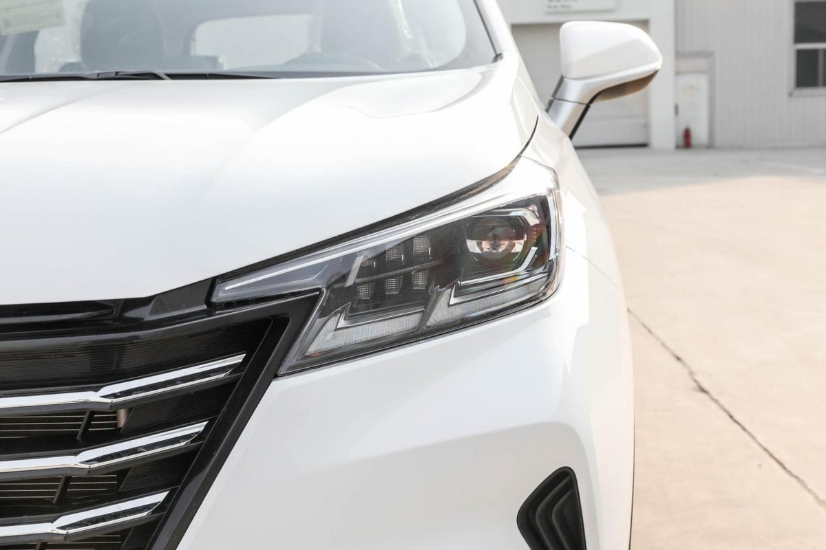 15款长安cs75手动2.0测评,长安cs15试驾2手车价格