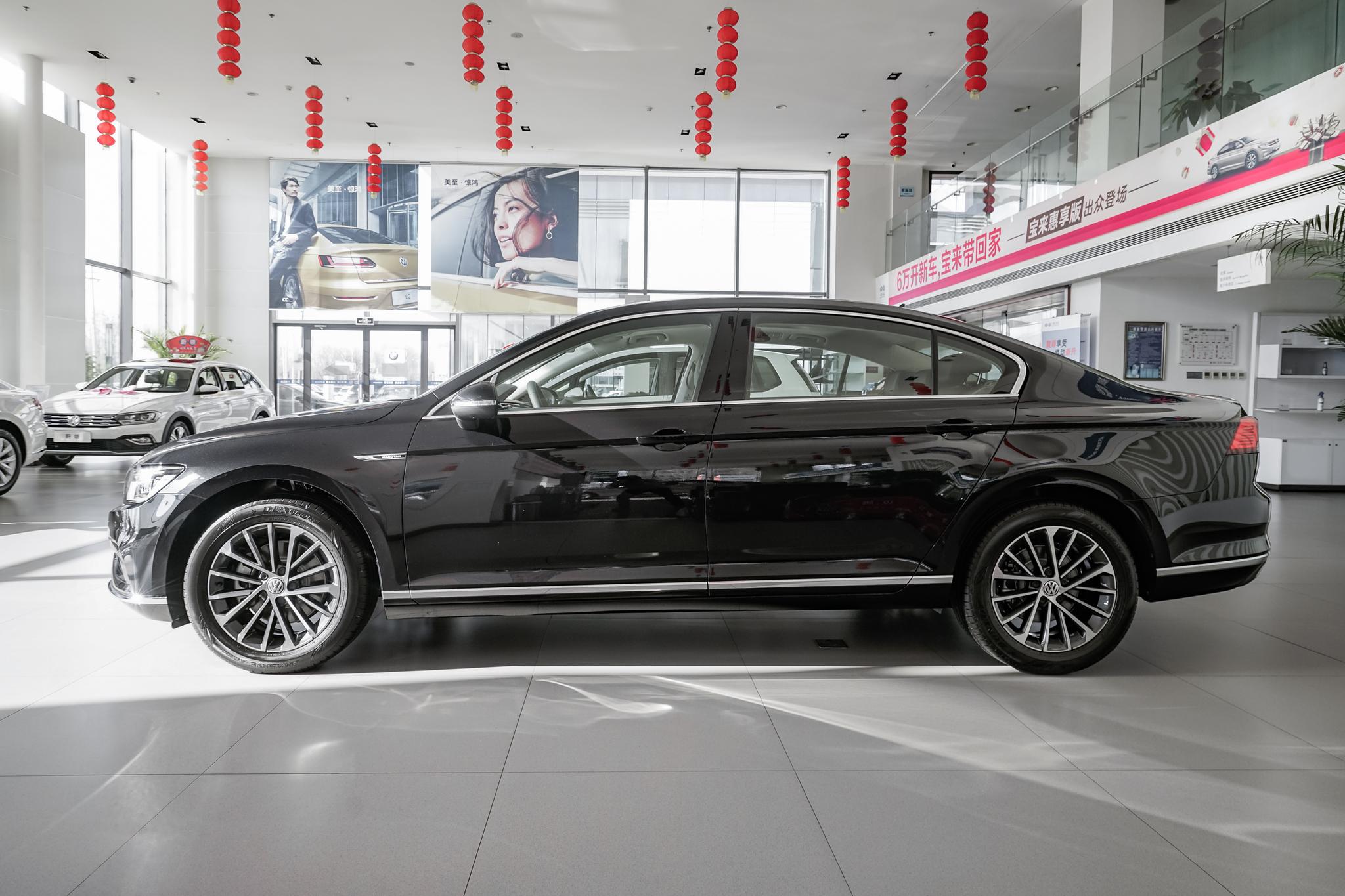 奥迪a4l大众迈腾别克君越怎么选,别克君越2.0t豪华版对比大众迈腾