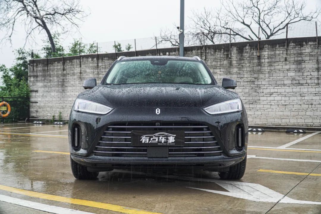 华为问界m5内饰,aito问界m5内饰