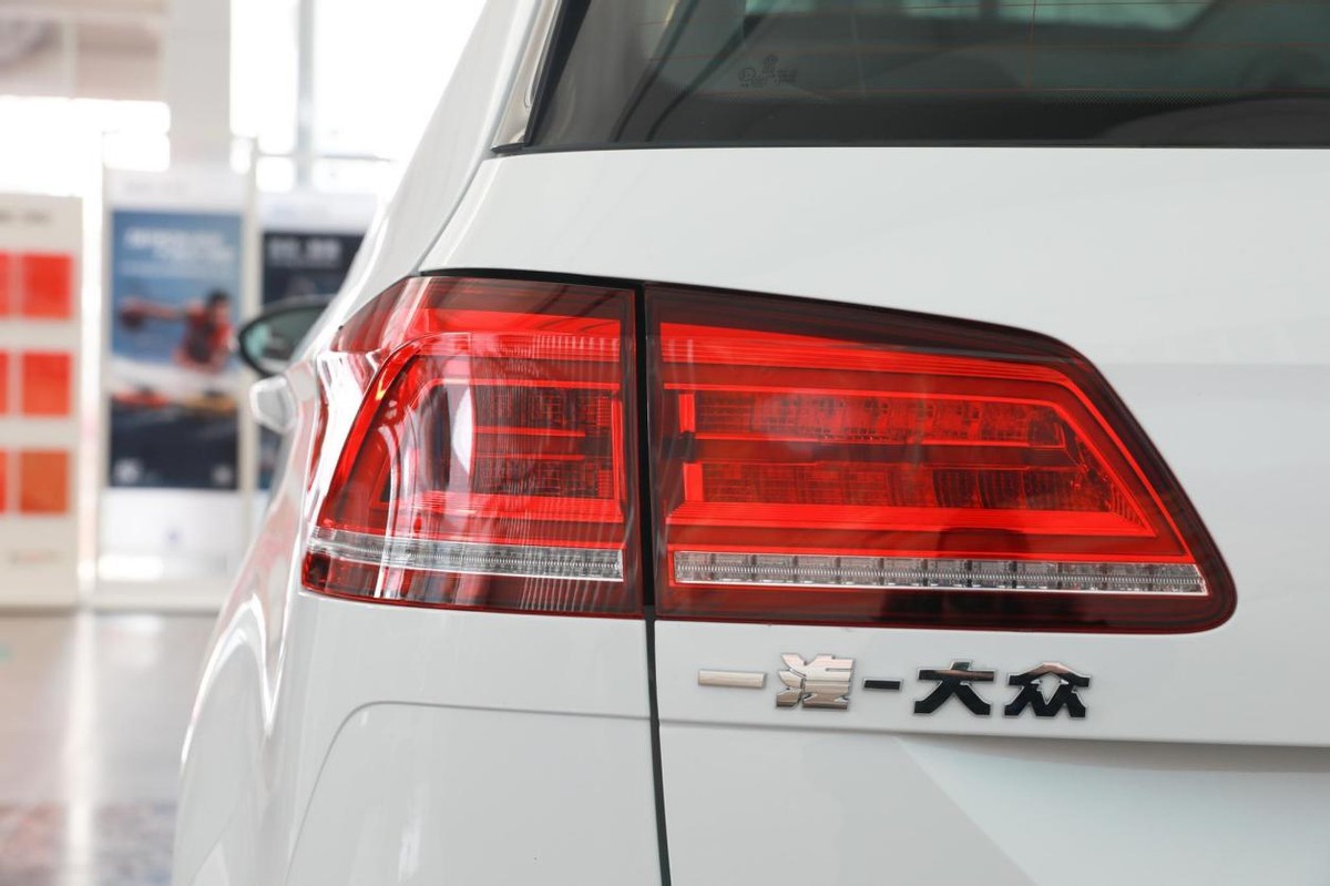 高尔夫嘉旅1.4t油箱容积多少升,体验大众高尔夫