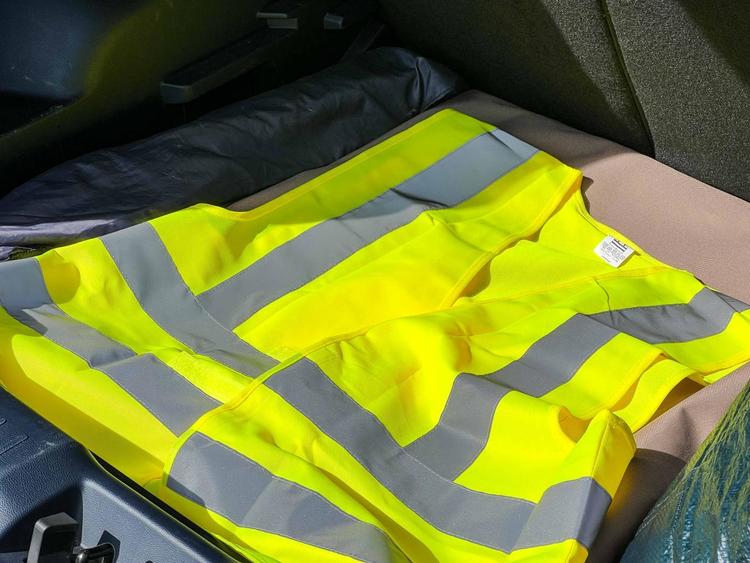 新车后备箱工具使用方法,后备箱工具如何使用