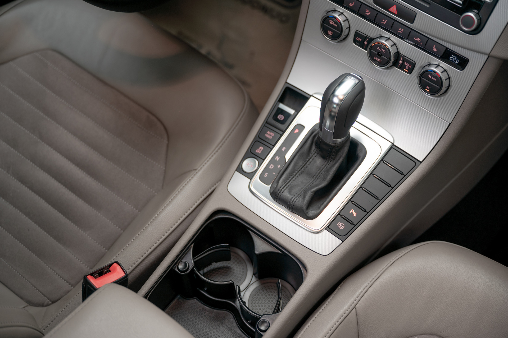 16款迈腾1.8t智享豪华版二手价格,全网最低二手20款迈腾豪华型