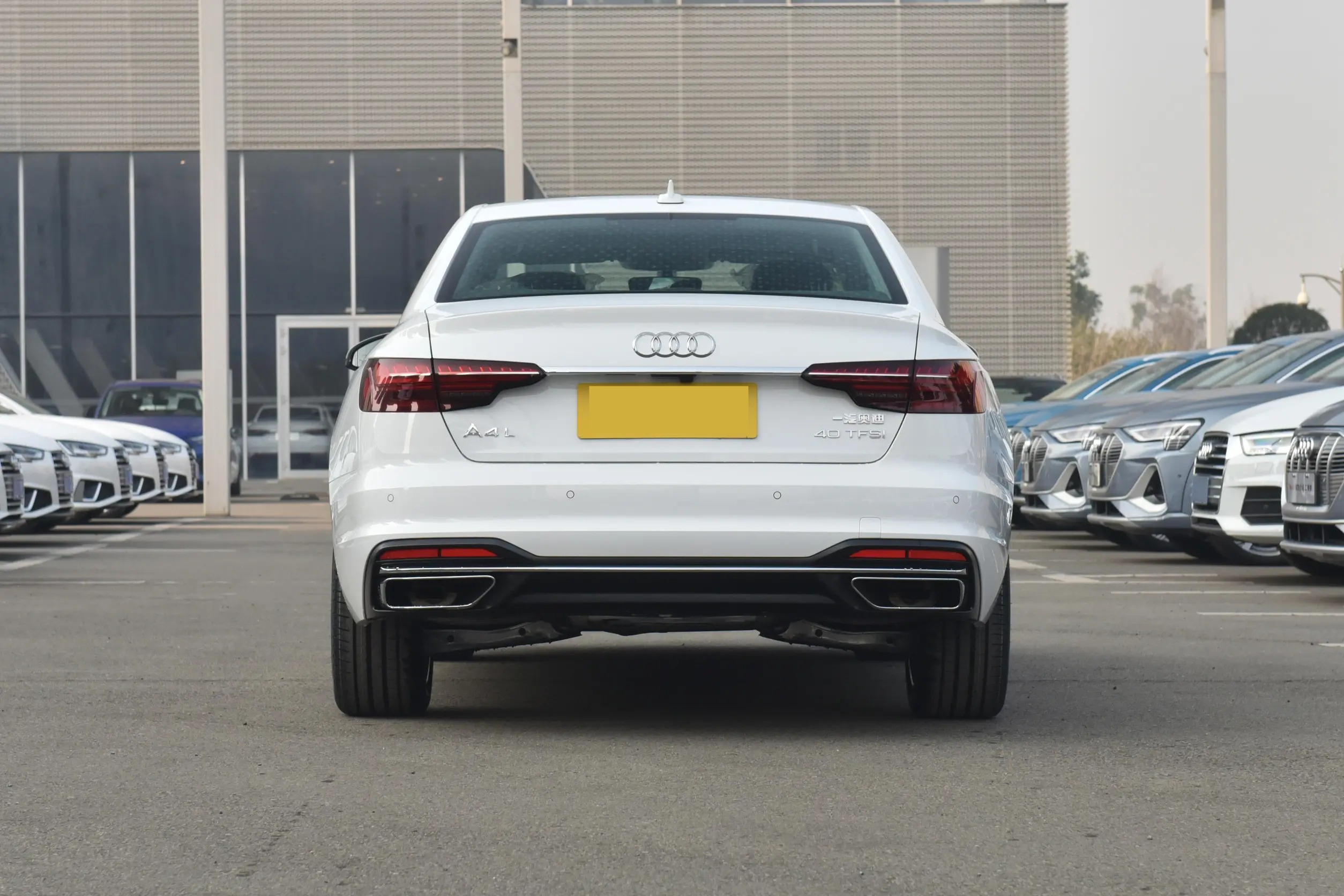 喜提2019年奥迪a4l,奥迪a4l动力强劲外观沉稳优雅