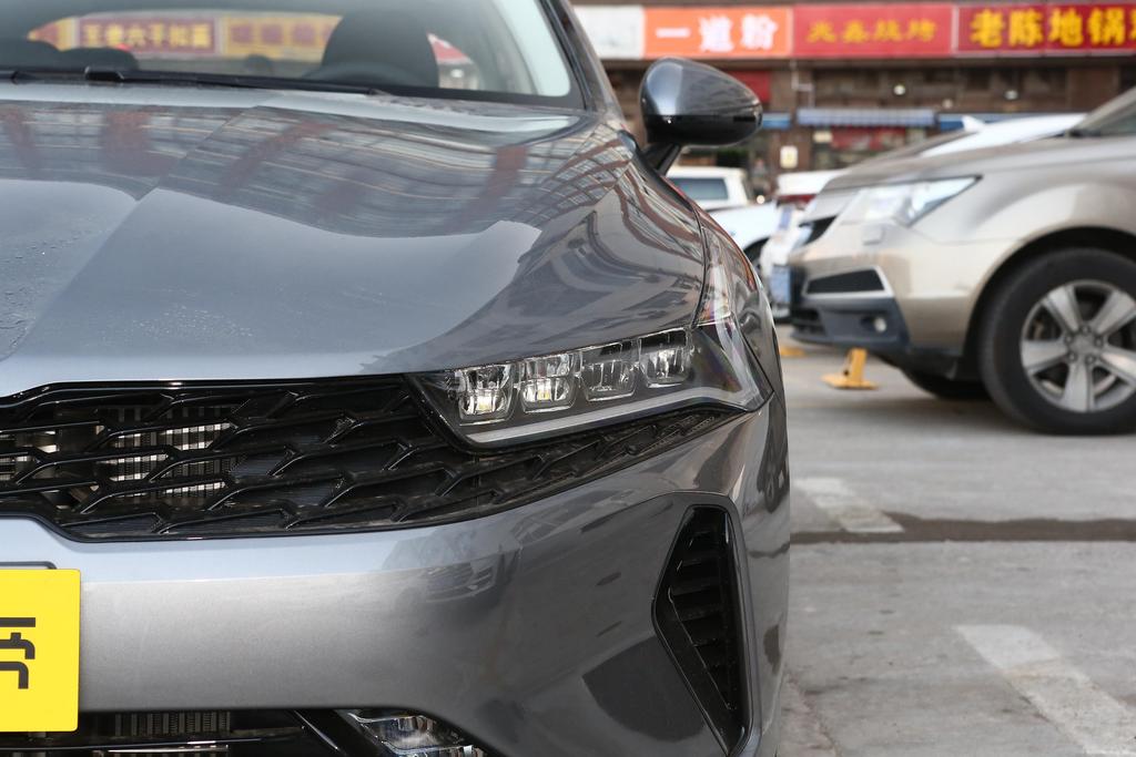 15万起亚k5能落地吗,起亚k52014款2.0latluxury