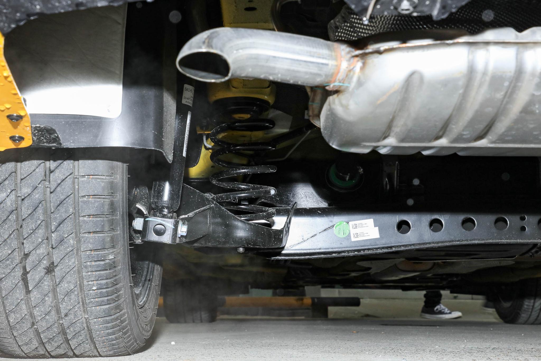 七八万的车推荐名爵5,2022款名爵5自动挡1.5t全款落地价