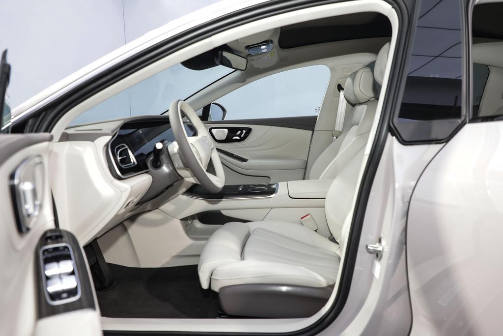 飞凡F7上牌,飞凡f7三大件怎么样