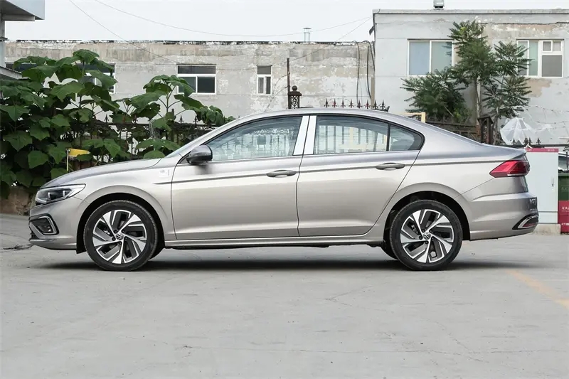 宝来1.5和雷凌1.2哪个值得入手,大众宝来2021款对比丰田雷凌