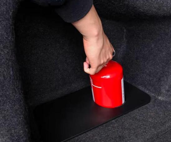 宝马必须换的三个配件,宝马车内必备用品有哪些