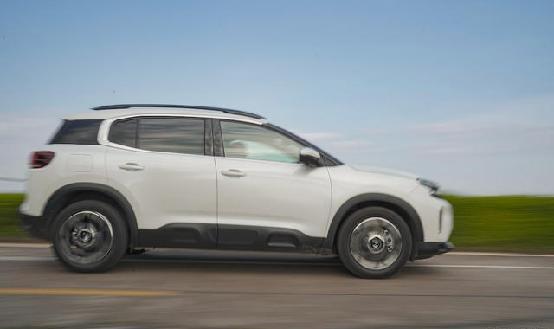 天逸共创版对比天逸beyond,法系最良心的三款车天逸