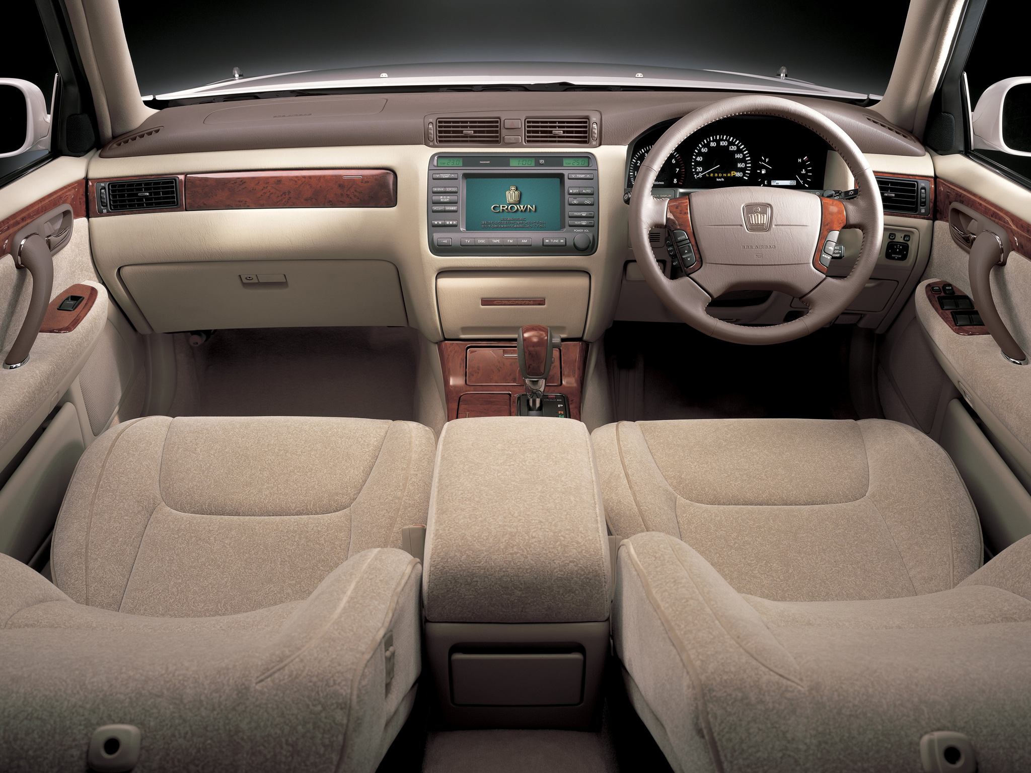 丰田皇冠2010款4.3,丰田老皇冠133和155