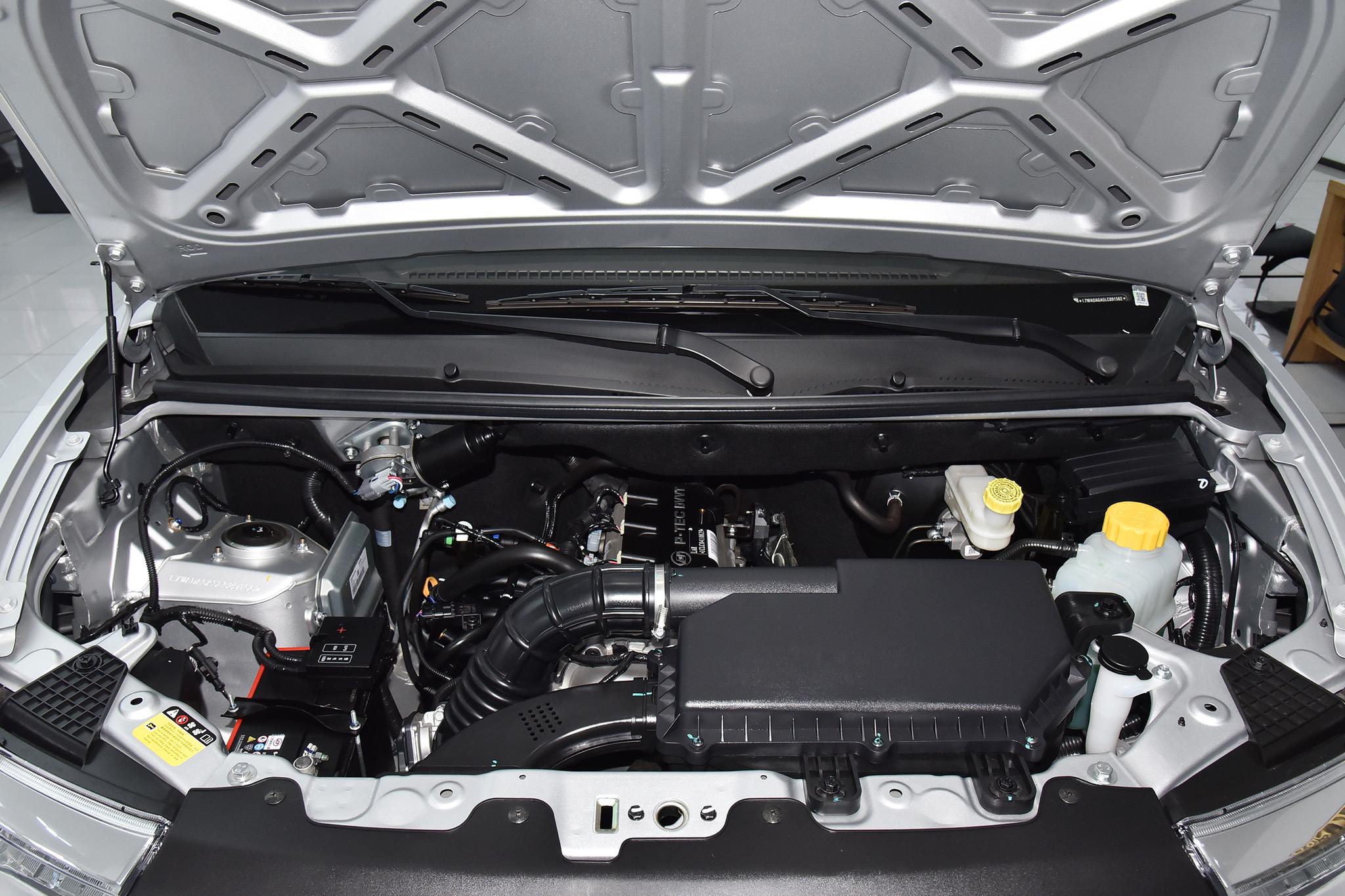 五菱宏光v耐用吗,五菱宏光v算不算中型面包车