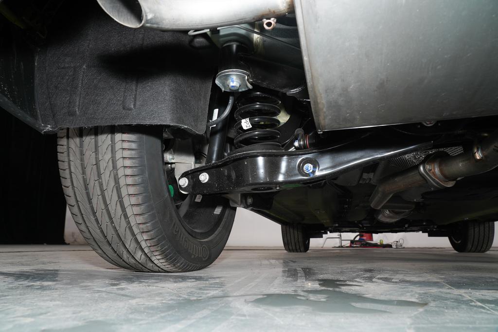 超跑同款技术，一公里6毛，体验北汽魔方。