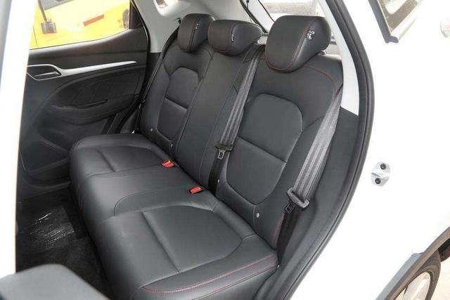 新名爵zs三大件怎么样,综合能力的佼佼者抢先试驾名爵zs