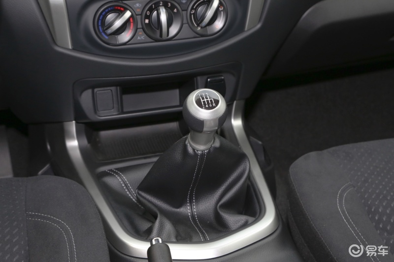 国产可家用可越野的硬派suv推荐,50万以上性价比高的硬派越野suv