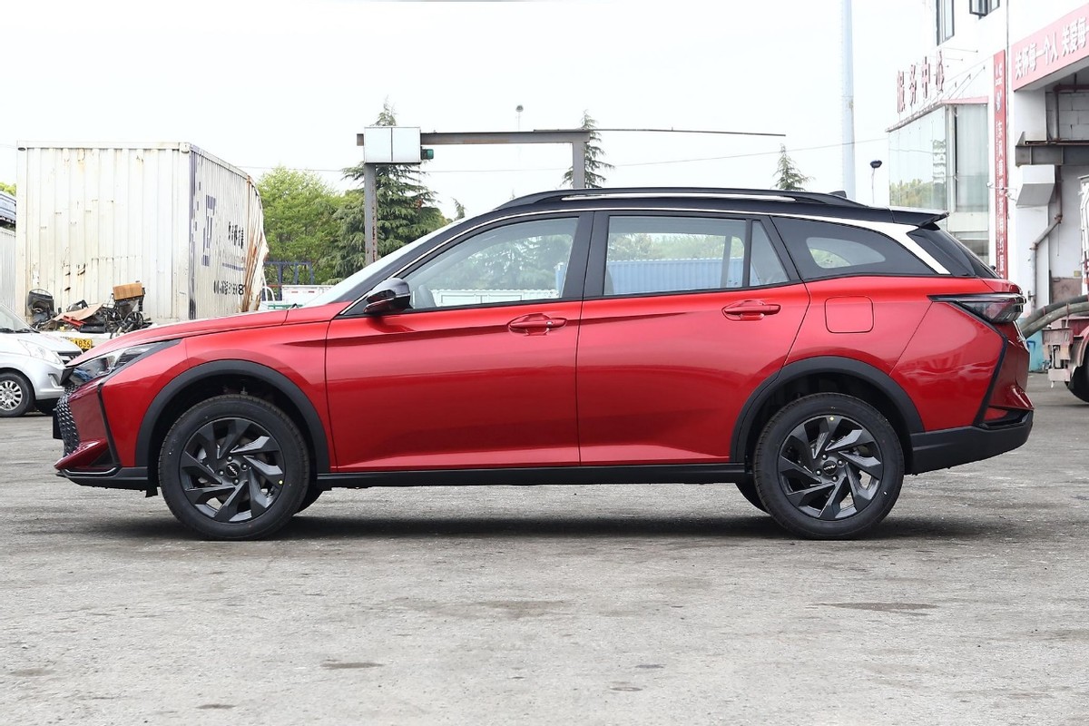 百公里油耗6.7L，每月花费1614元，奕炫GS全面解析