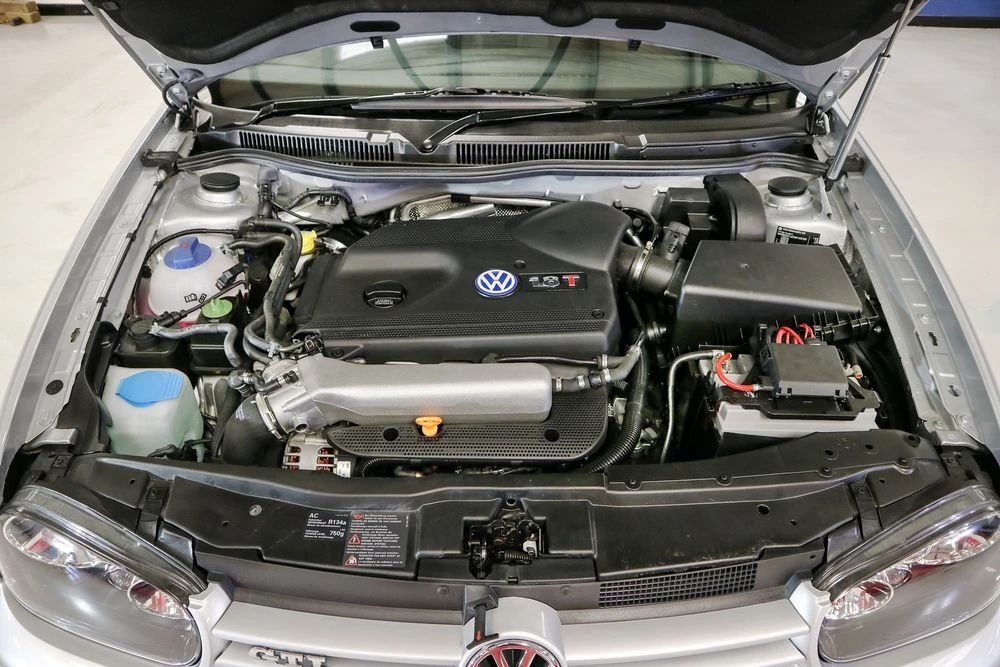 19年车龄仅行驶8英里大众高尔夫GTI25周年纪念版