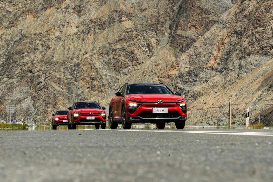 舒适座舱，从容旅行自驾无忧