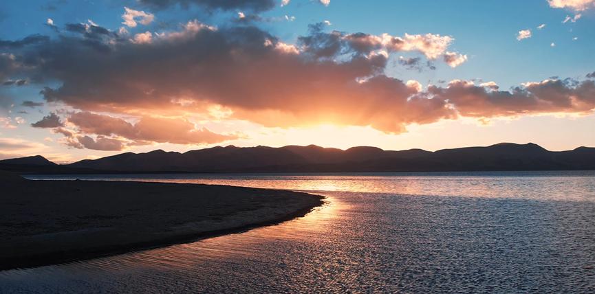 与信仰无关只求静心,唯有热爱与信仰