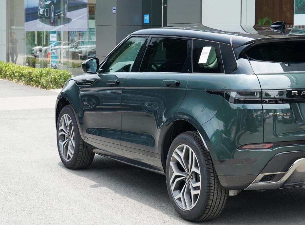 路虎极光l和路虎星脉哪个越野好,路虎发现运动和路虎极光l怎么选