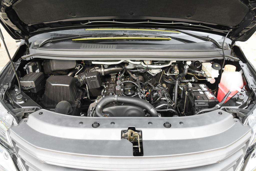 菱智m5发动机号在哪,菱智m5发动机