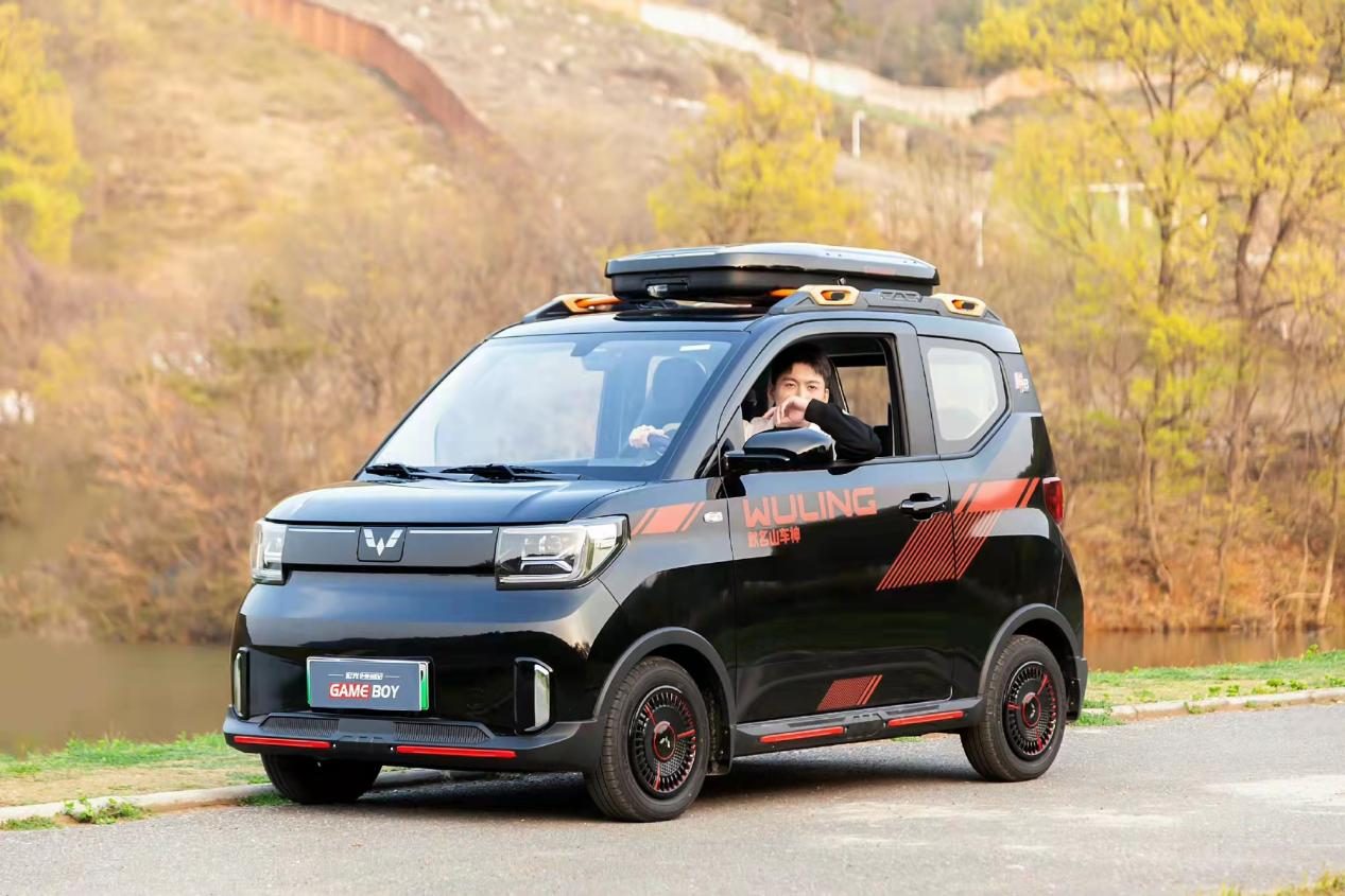 宏光minievgb版玩乐款和玩咖款,宏光minievgameboy实车