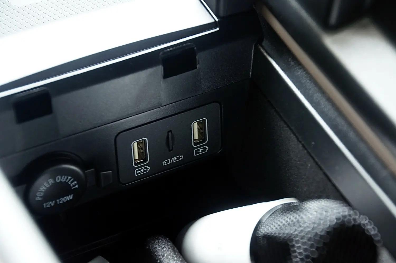 颜值高科技强比亚迪汉ev解读,沉浸式体验比亚迪汉ev冠军版试驾