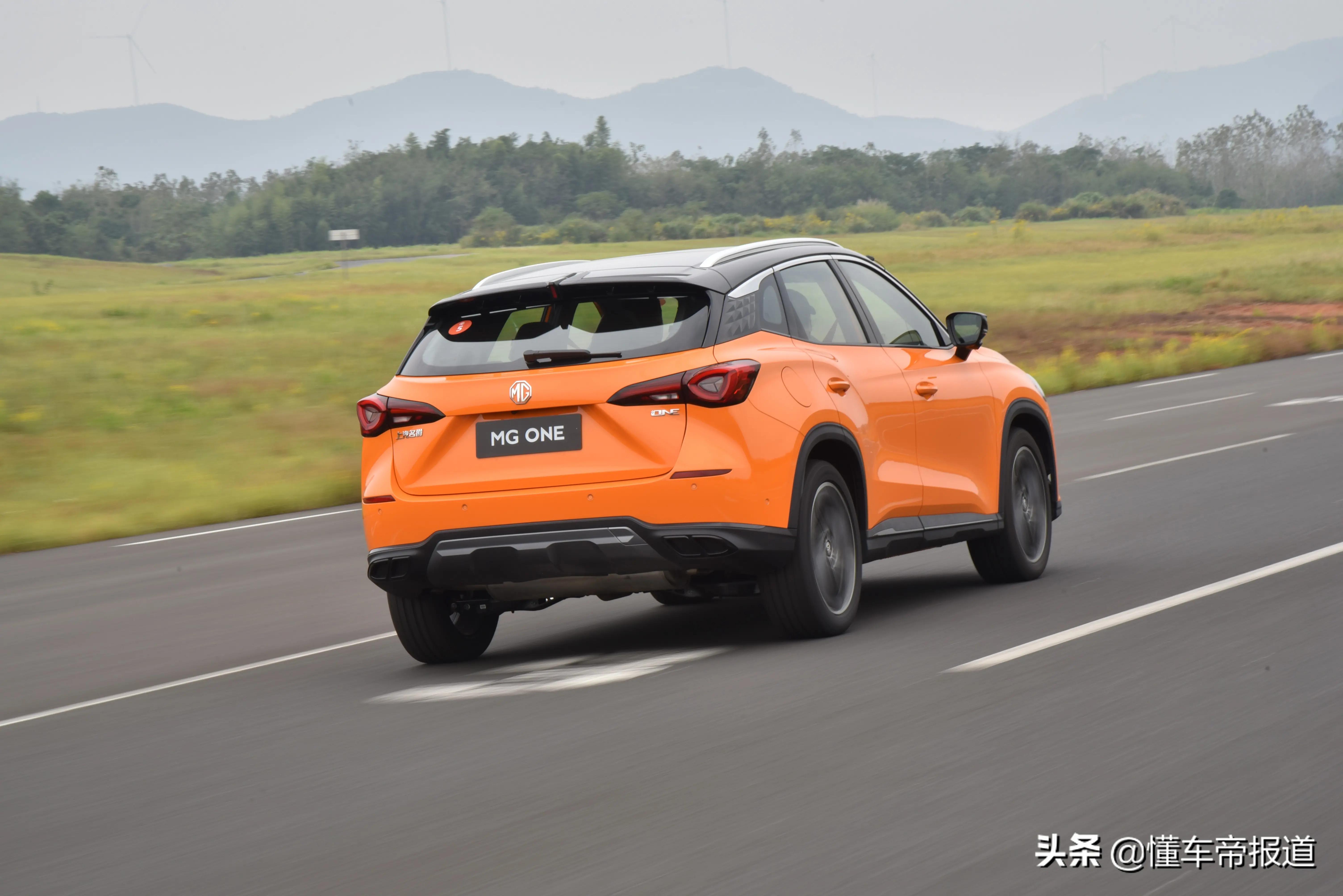 名爵mgone试驾视频,名爵MGone试驾