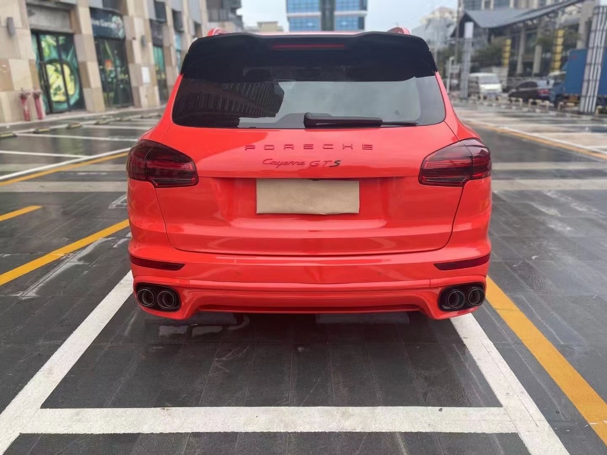 2020年的二手保时捷卡宴多少钱 (保时捷卡宴2018款二手多少钱)