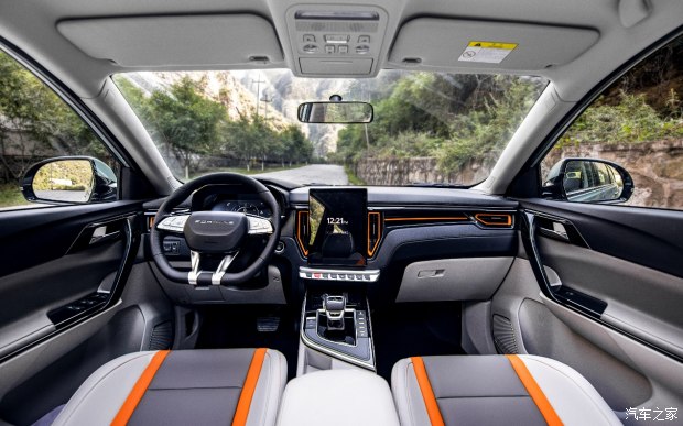 东风风行t5马赫版和荣威rx5哪个好,东风风行t5马赫版橘色