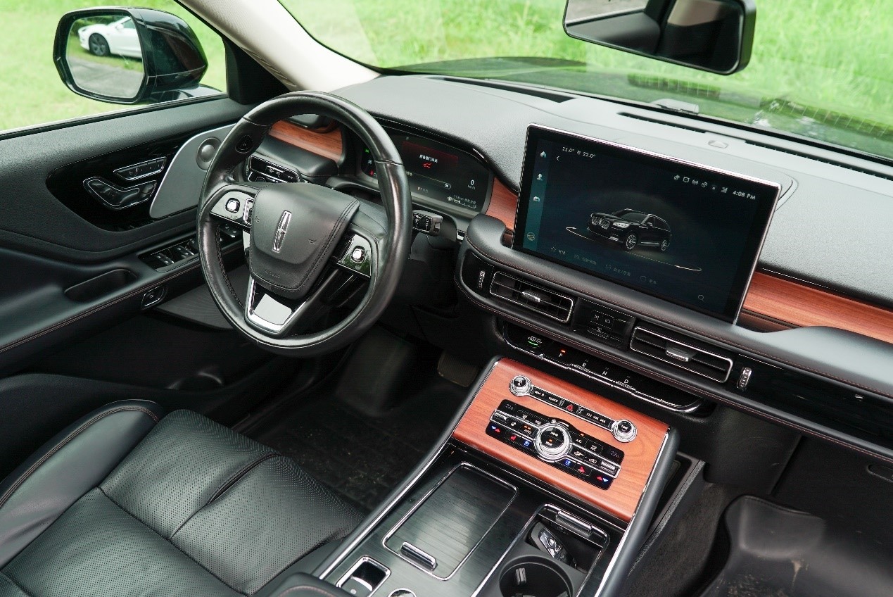 奔驰gle车主到店体验林肯飞行家,奔驰gle与林肯飞行家全面比较